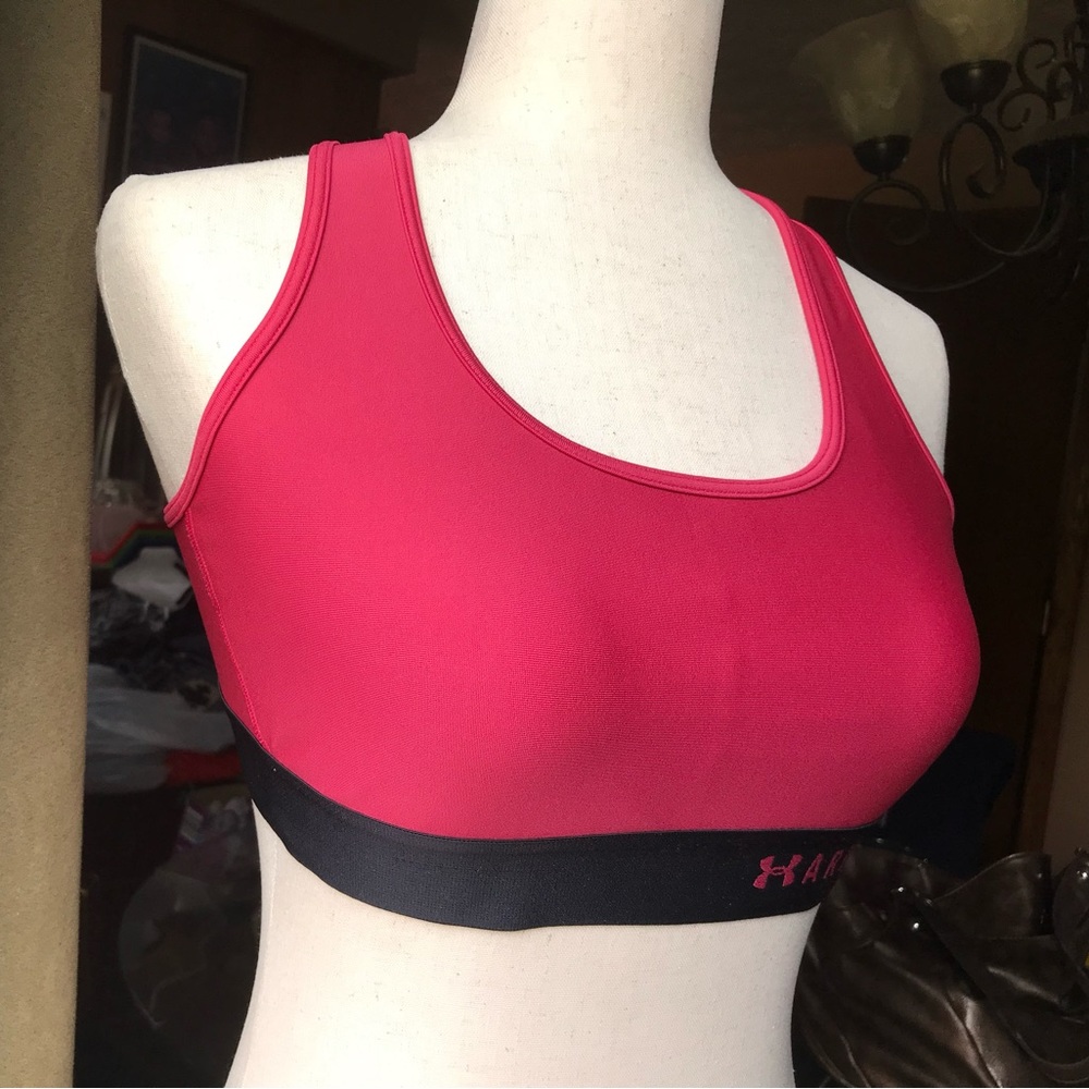 (281-1) Under Armour Sports Bra Compression
Criss Cross Back Size LG